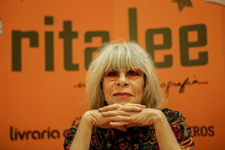 Morre, aos 75 anos, a cantora Rita Lee