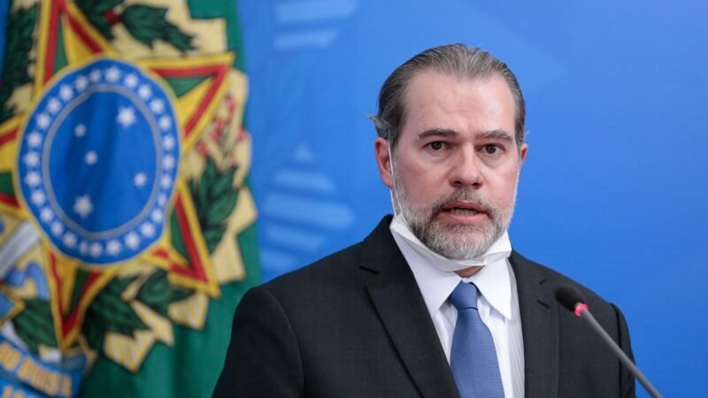 Ministro Toffoli é internado em hospital de Brasília com covid-19