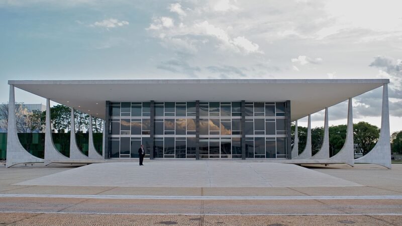 STF marca julgamento sobre plano para população em situação de rua