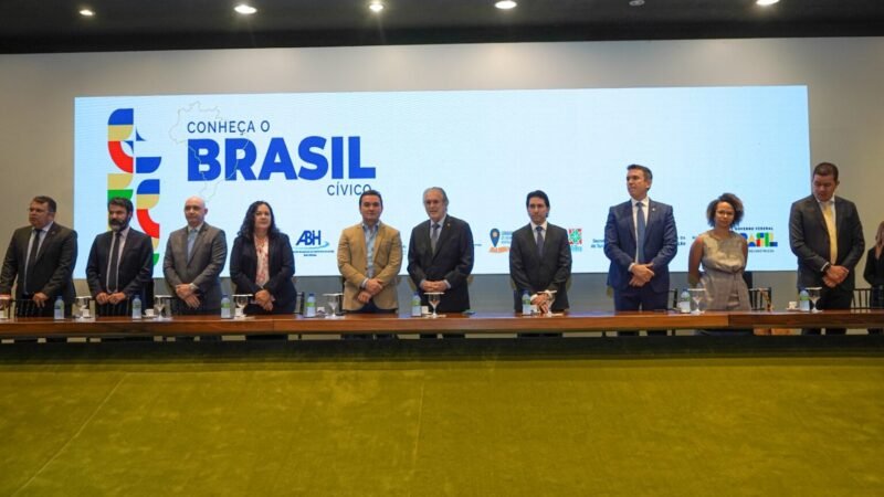 Programa quer impulsionar turismo cívico com acesso a crédito para viagens