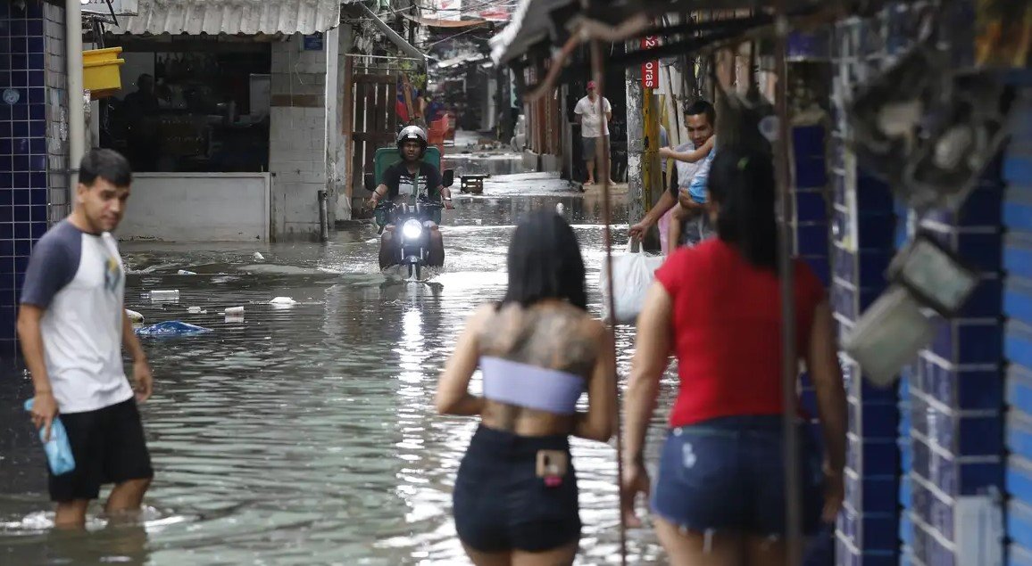 Maioria da população já sofreu com eventos climáticos extremos