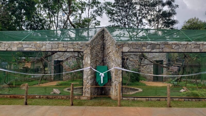 Zoológico inaugura novos recintos para micos, cervídeos e ariranhas