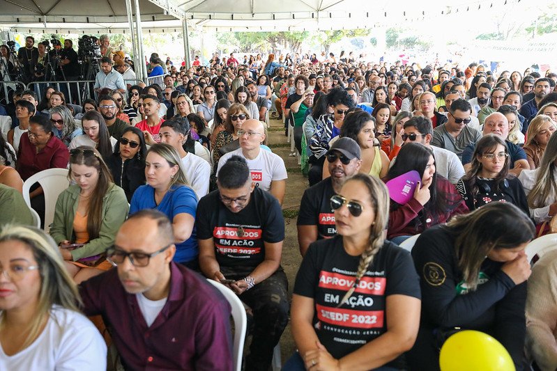 GDF anuncia nomeação de 3,4 mil servidores para a rede pública de ensino