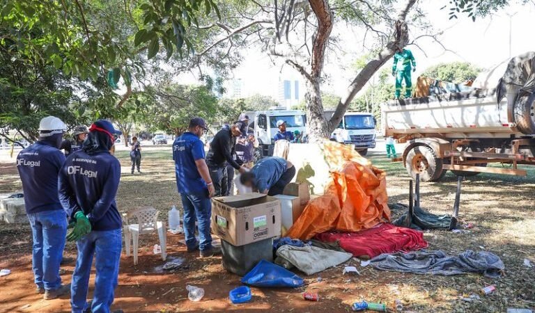 Ação de acolhimento a pessoas em situação de rua visita mais sete pontos do Plano Piloto